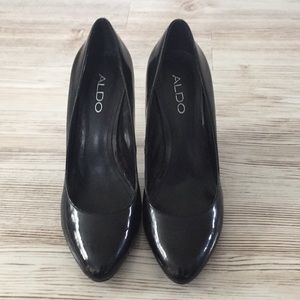 Aldo Lisenby black patent like new heels size 8